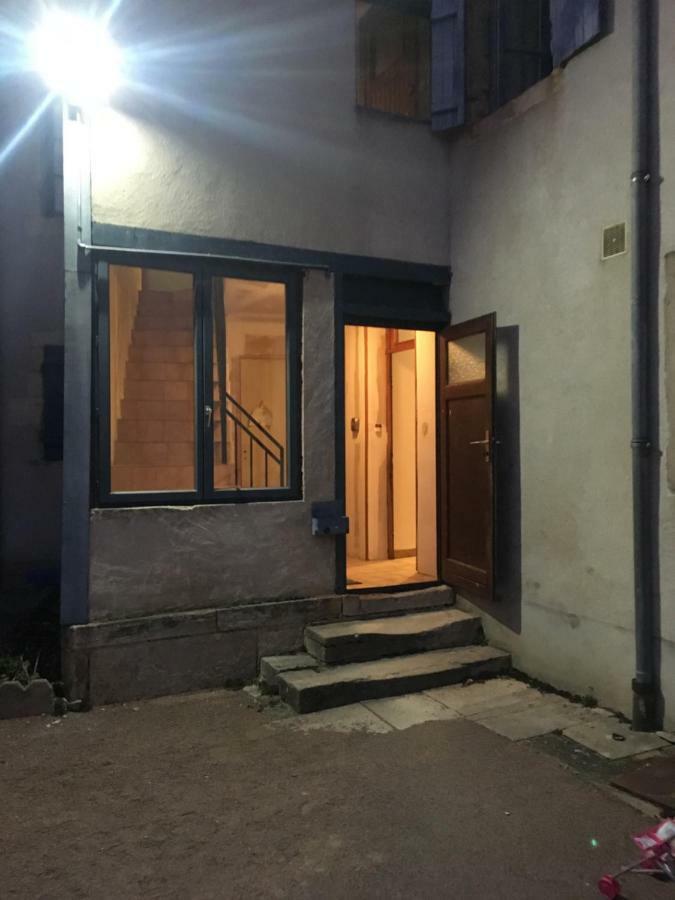 Charmant T2 Rdc Dans Residence Avec Parc Arbore Saint-Pierre-le-Moutier Luaran gambar